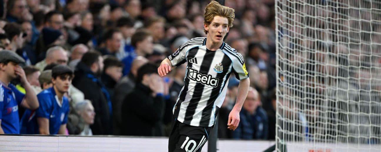 Transfer rumors, news: Liverpool eye Newcastle's Gordon to replace Gakpo