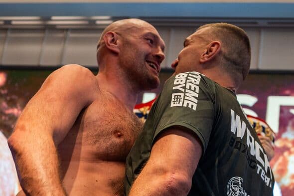 Tyson Fury Beats Mariusz Wach in Thailand