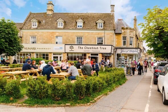 I Visited a Very Pretty Village in the Cotswolds