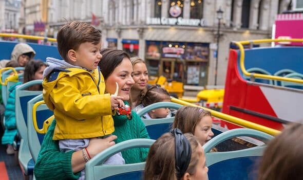 Fun Bus Tour of London for Kids This Summer