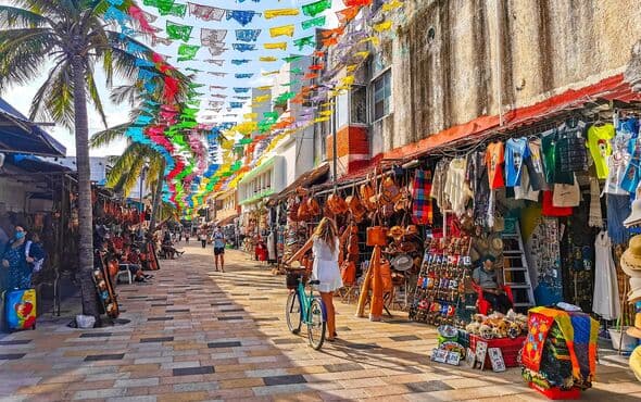 UK Travel Warning for 13 Countries with Higher Risk of Illness