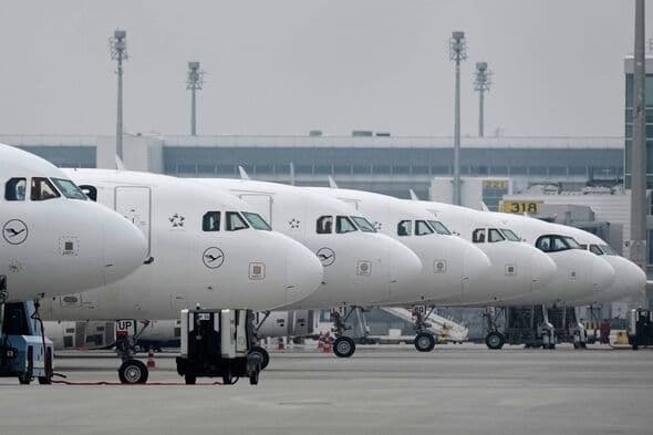 Big European Airline Stops UK Flight Route Due to Fuel Crisis