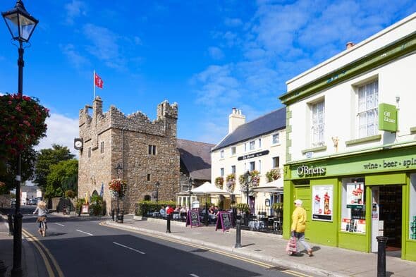 A Pretty Seaside Town with 100 Independent Shops
