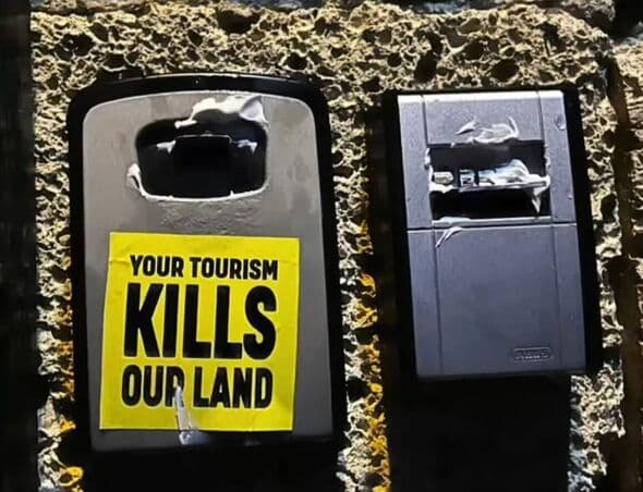 Lanzarote Protesters Target Airbnb in Tourism Dispute