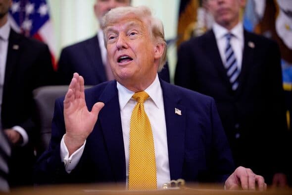 Donald Trump Comments on UK Prime Minister Sir Keir Starmer's Resignation