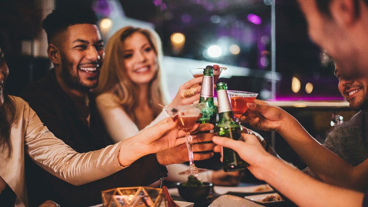 British Tourists Surprised by Tapas Price in Benidorm