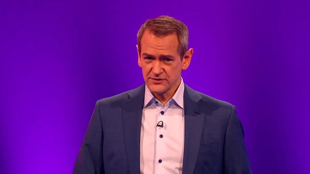 A Contestant's Surprising Encounter with a TV Host