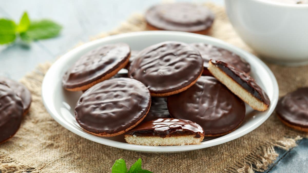 New Jaffa Cake Cookies Now in Asda Stores