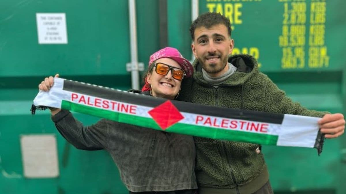 Mum finds lost asylum seeker on UK country road and something incredible happens