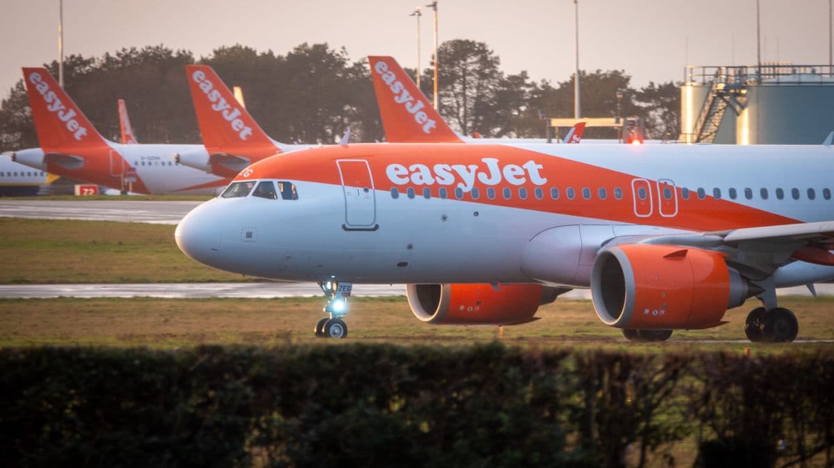 easyJet update on ticket prices as Ryanair boss speaks out