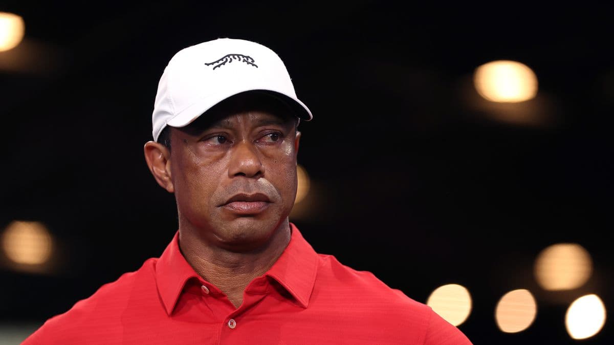 US Broadcaster Apologizes for Mistaken Footage of Tiger Woods' Car Accident