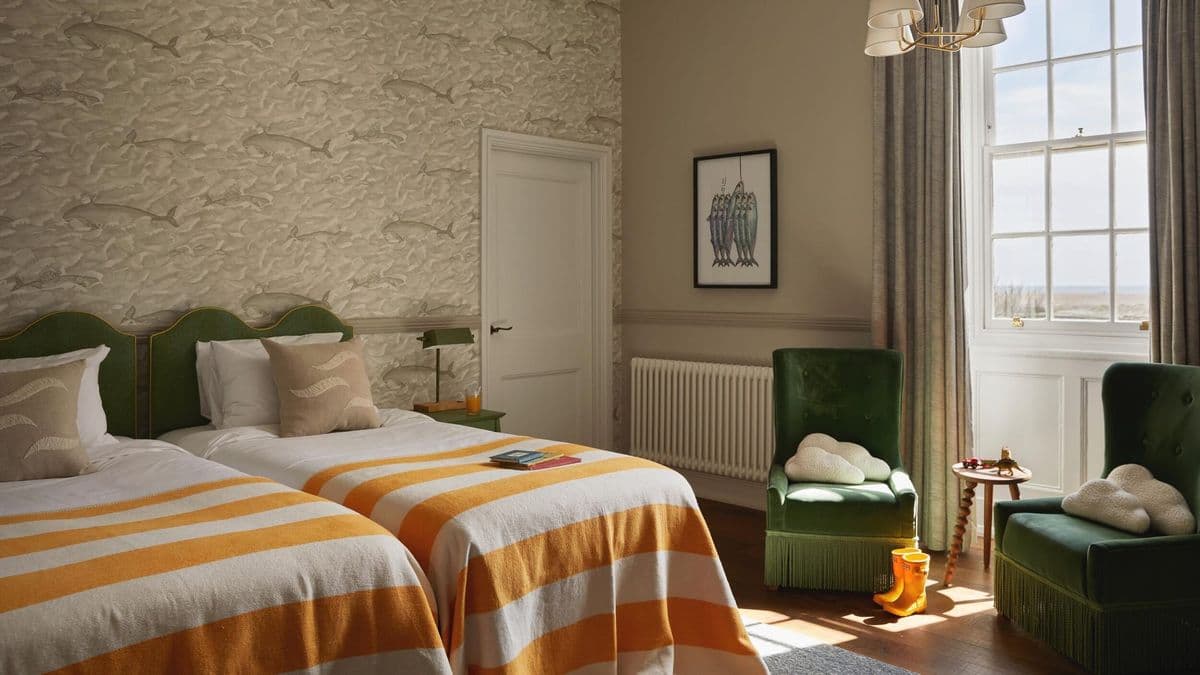 Family Hotel with Play Area and Childcare near 18-Mile Beach