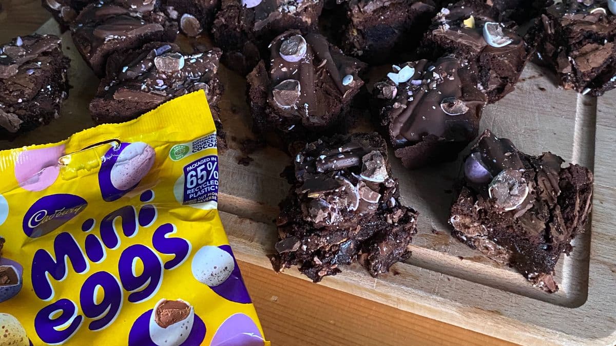 I Made Easy Mini Egg Brownies for Easter