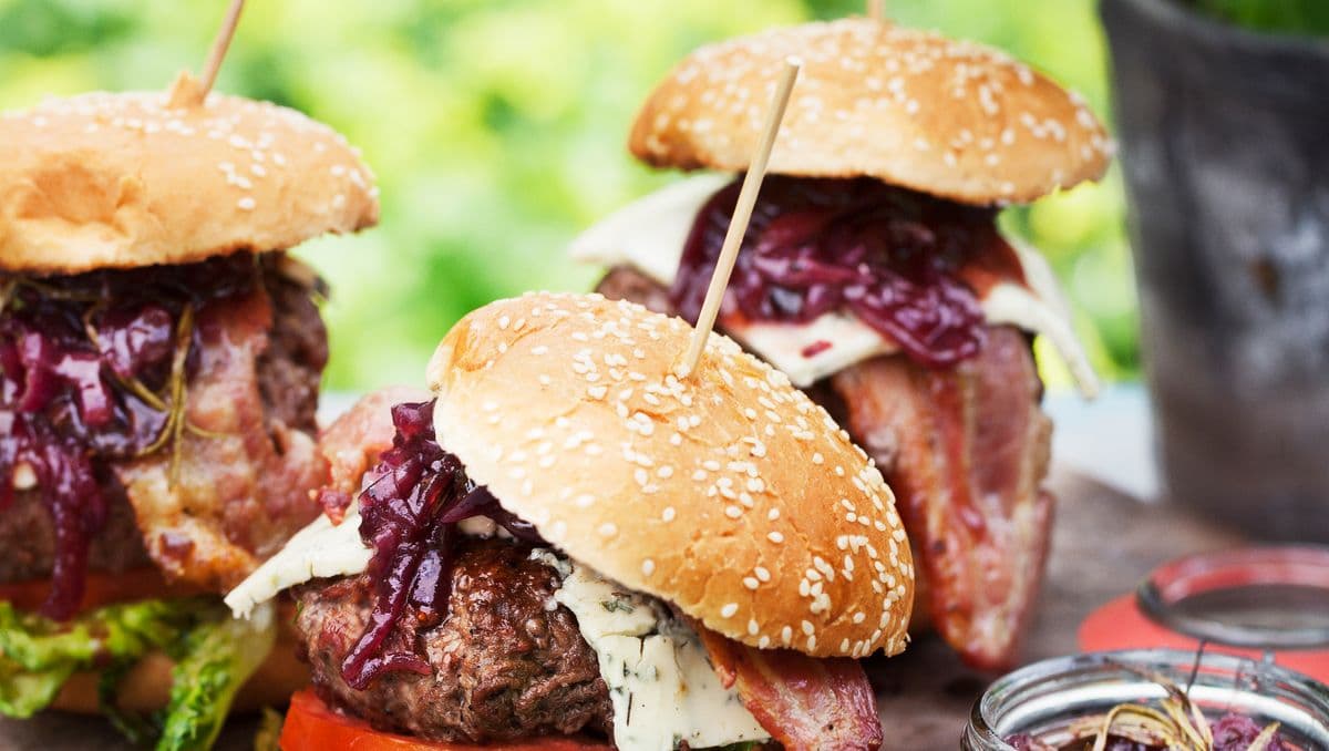 Mary Berry's Easy Beef Burgers