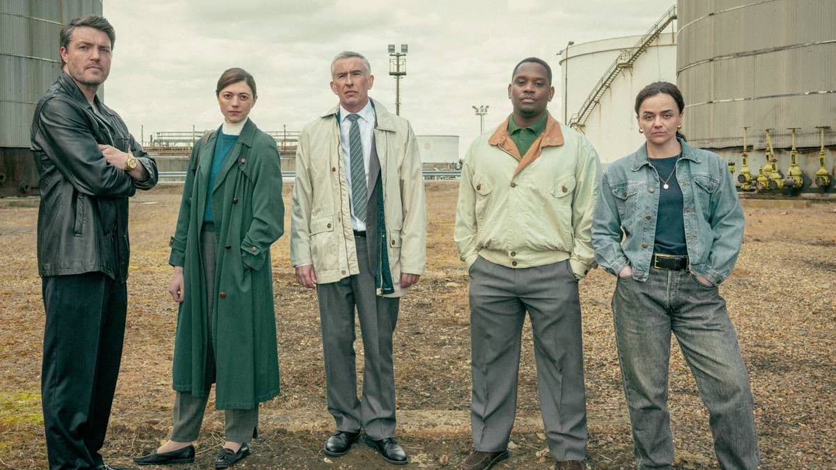 Who is in the cast of Netflix's Legends?