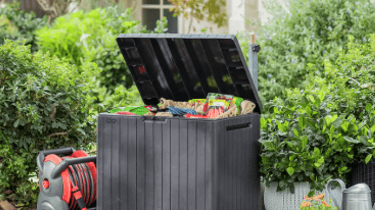 Garden Storage Box Is Very Useful - Now £8 with Cashback
