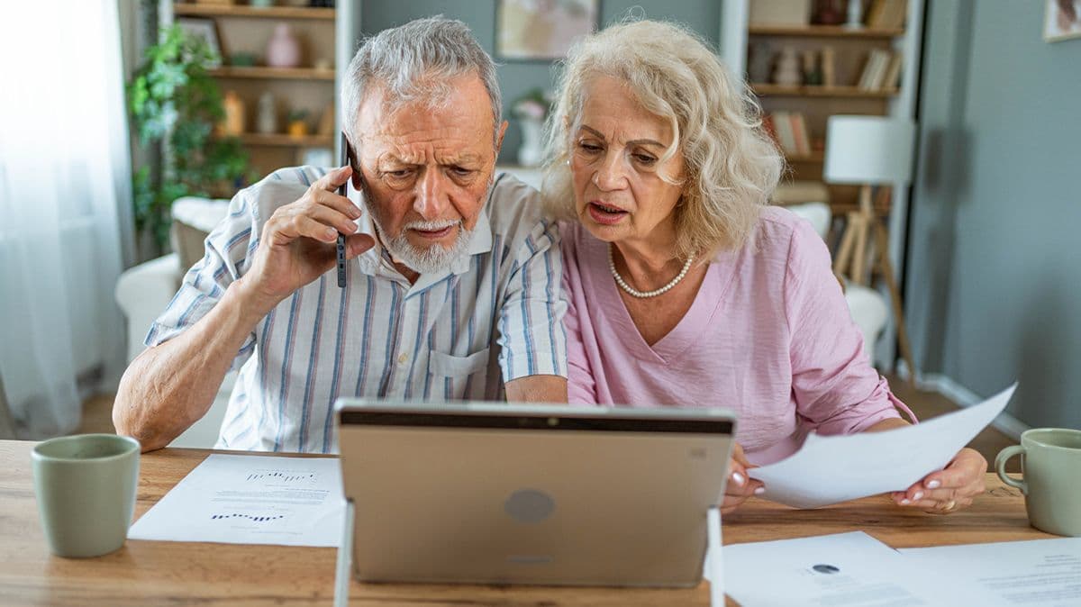 Lloyds Bank Updates Customers on Email Messages