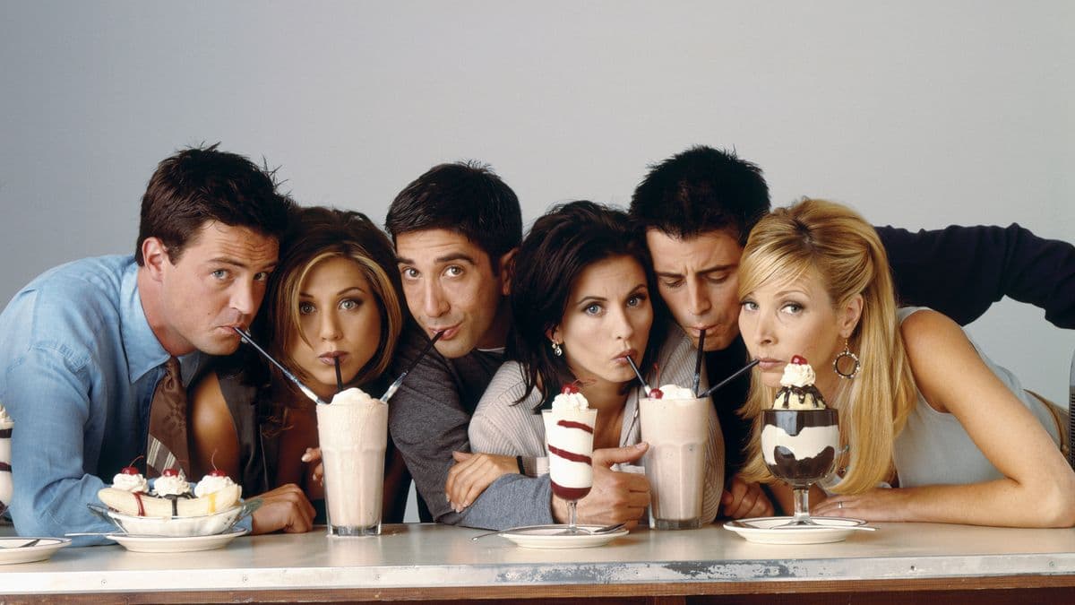 Lisa Kudrow talks about how much Friends stars still earn from each episode
