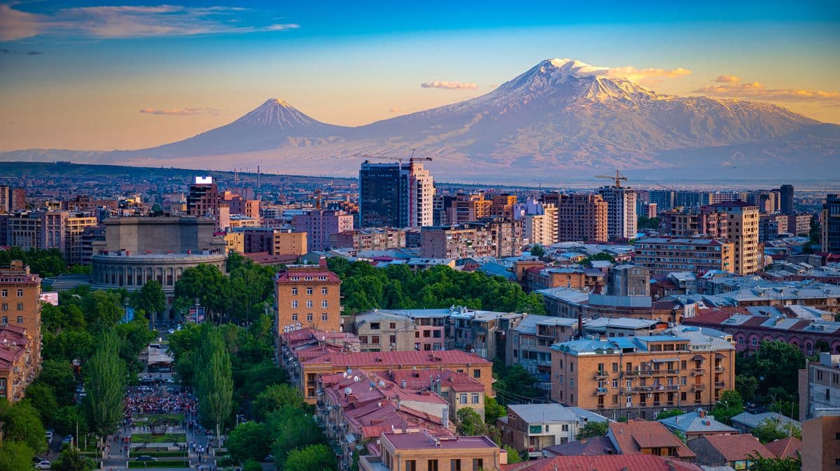 Wizz Air starts new direct £45 flights to 'pink city'