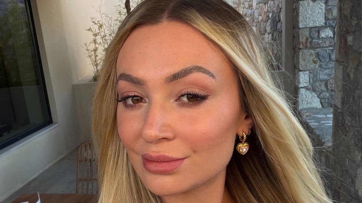 Wonderskin's New Long-Lasting Blush: A Game-Changer for Summer