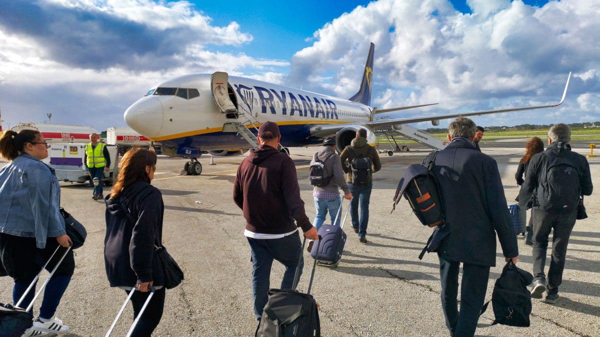Ryanair Warns Summer Travelers
