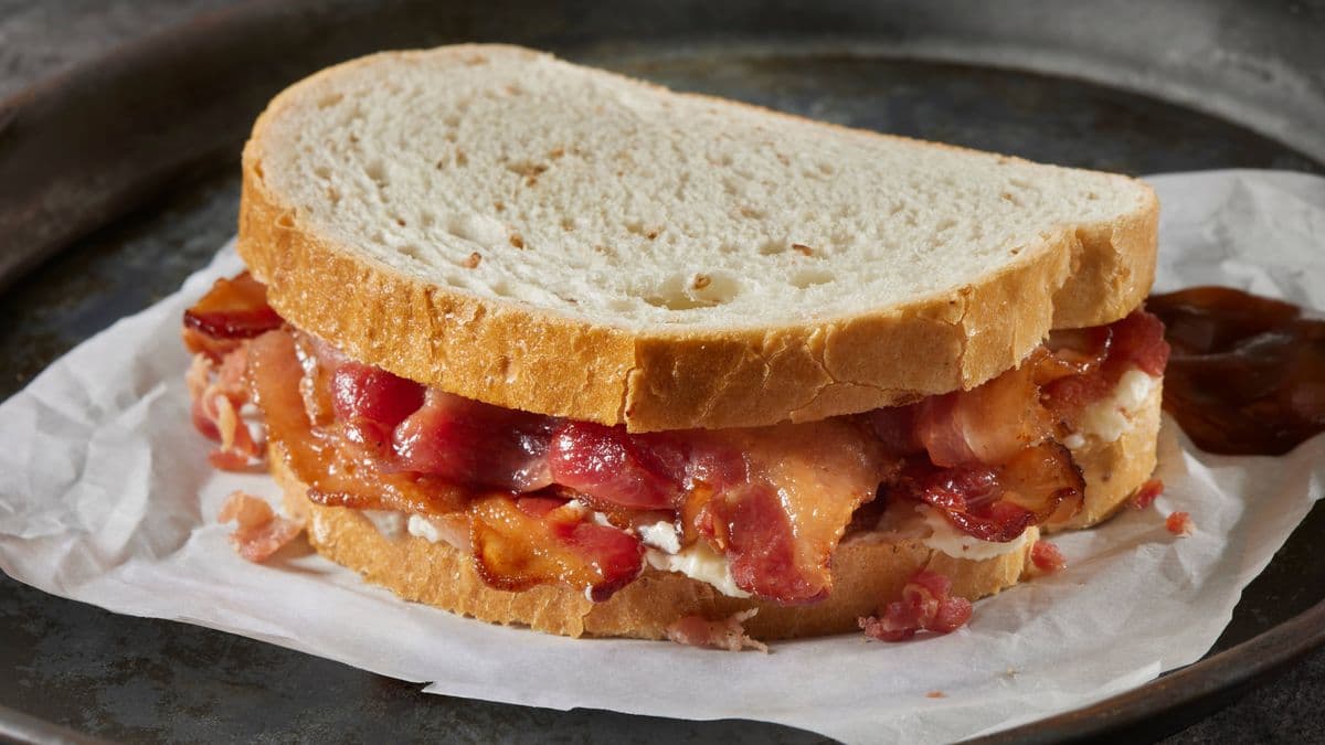 Make Your Bacon Sandwiches Better with One Easy Step
