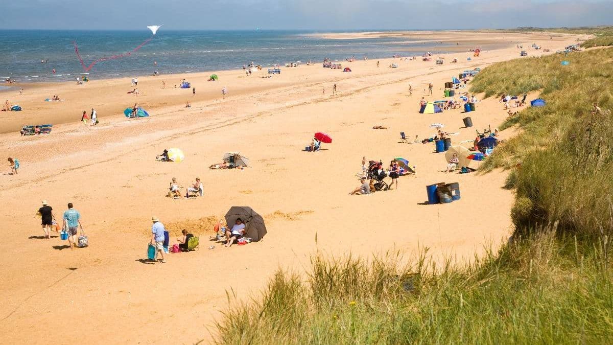 A Pretty UK Seaside Town with Great Sunsets and Fish and Chips