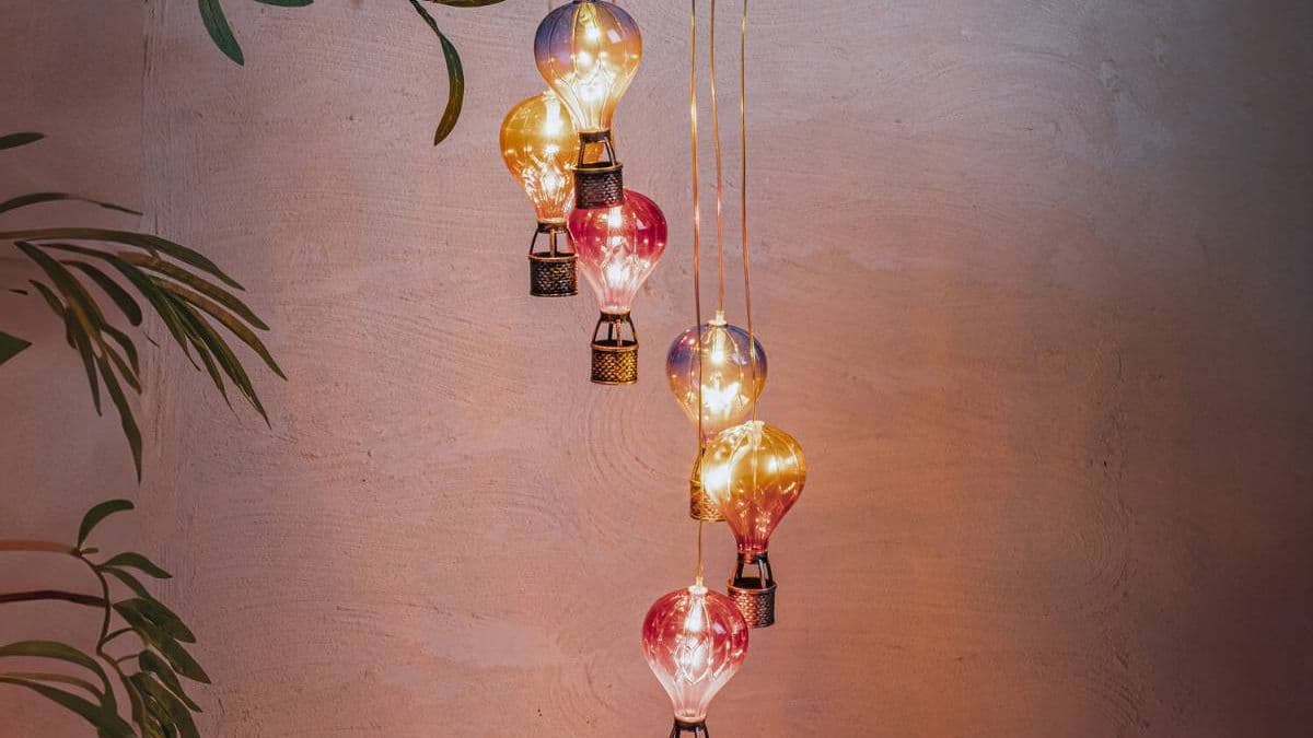 £6 Solar Hot Air Balloon Light for Gardens