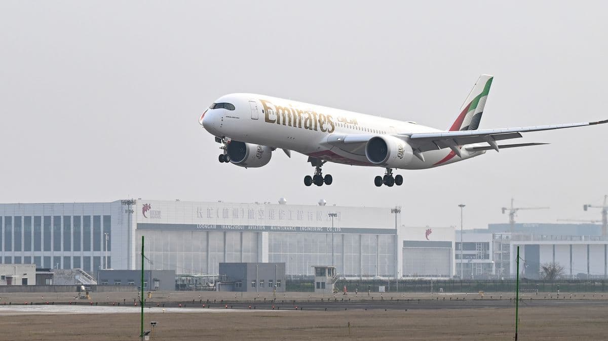 Travel Expert Warns to 'Stand By' as UK Eases Gulf Travel Warnings