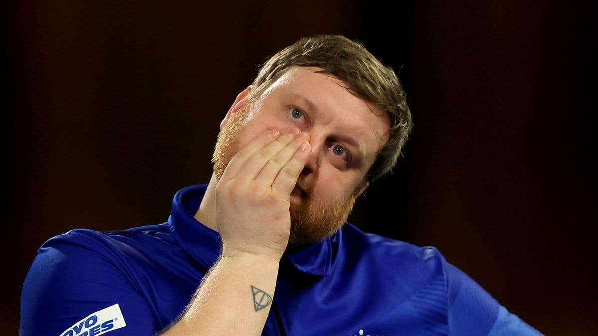 Darts Star Looks for Job After Bad Year