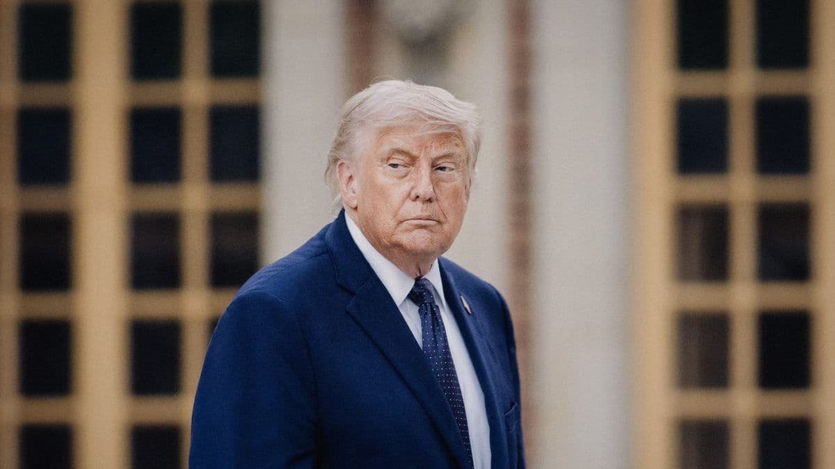 Donald Trump to Help Give Trophy at World Cup Final