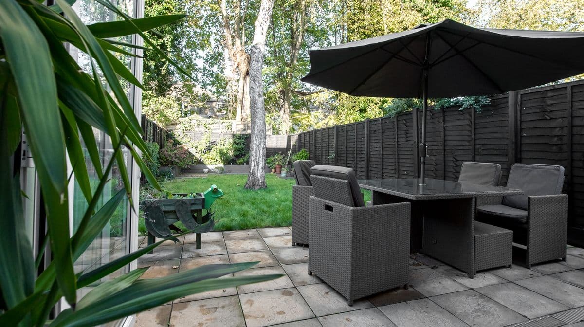 Great Parasol for Working Outdoors is Now Cheaper