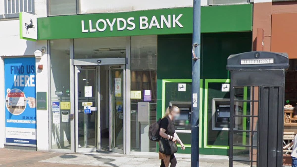 Lloyds Bank Explains Changes to Customers