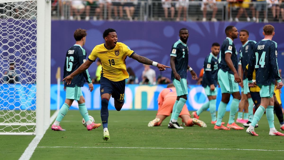 World Cup Updates: Ecuador Beats Germany, Scotland's Hopes Dim