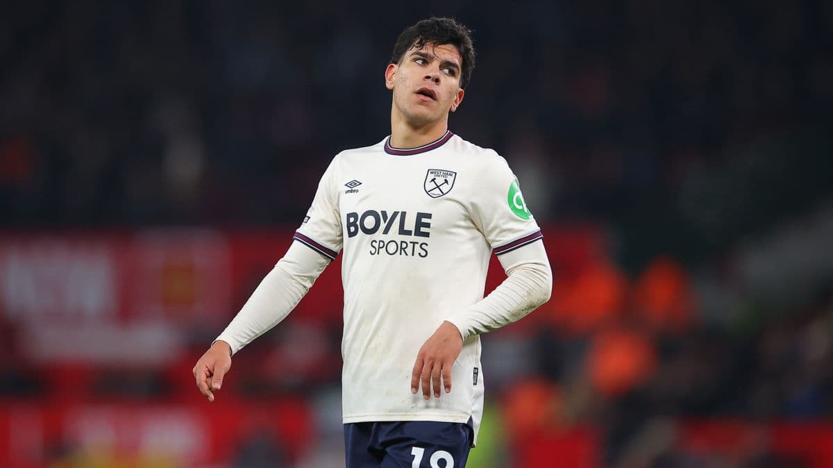 Tottenham signs Mateus Fernandes, beating Manchester United