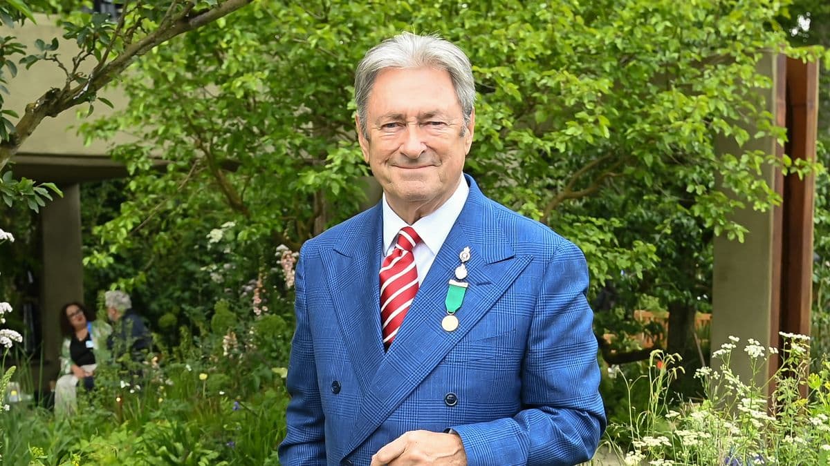 Alan Titchmarsh Shares His Favorite Summer Plant
