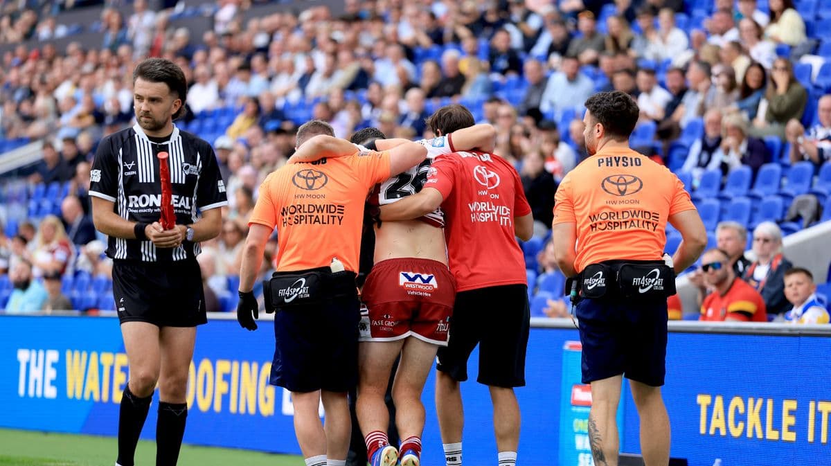 Rugby Game Stopped After Player Gets Hurt