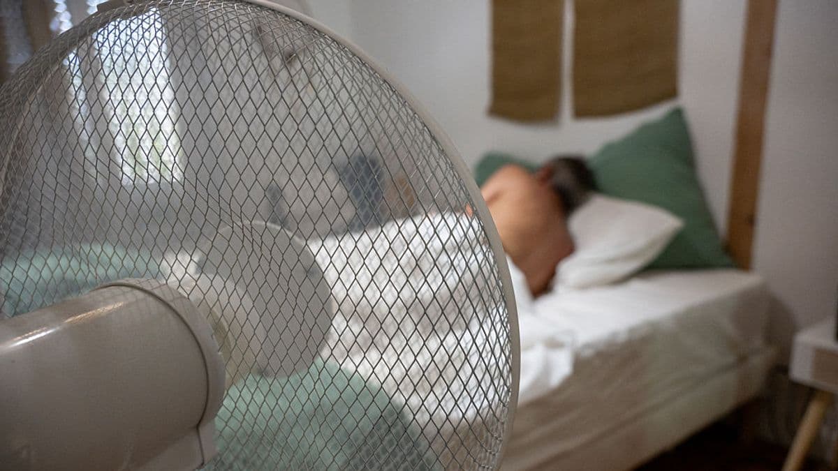 Expert Warns Against Common Mistake That Makes You Hotter in a Heatwave