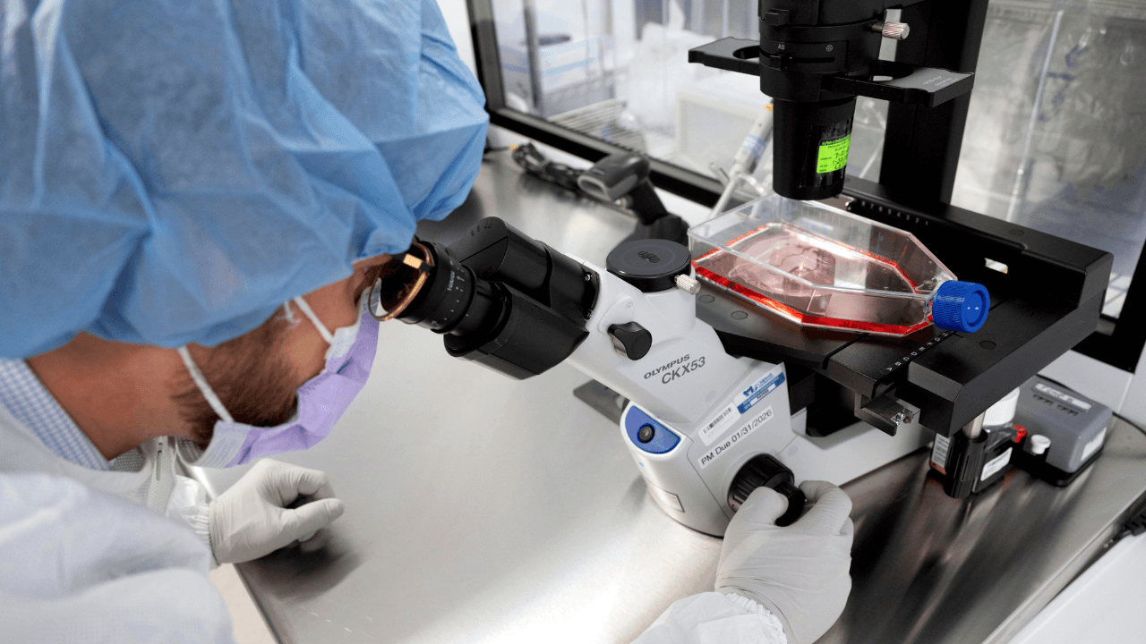AI‑Driven Neoantigen Selection Powers Moderna‑Merck’s Personalized Melanoma Vaccine