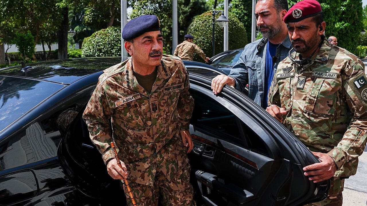 Islamabad Denies Helping Iran Jets, Trump Praises Pakistan's Mediation