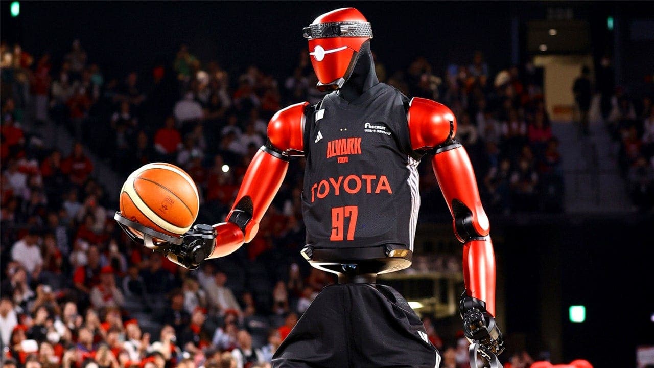 Toyota's Robot CUE7 Plays Basketball with AI