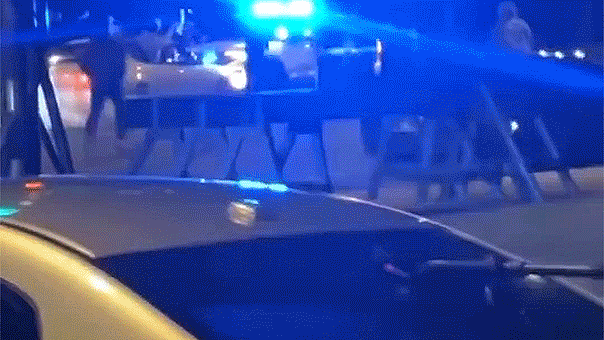 Chicago Teenagers Take Over Streets, Crash into Police Car