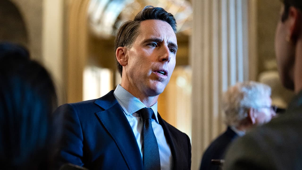 Senator Hawley Expands Probe into AI Surveillance Firms Over Privacy Concerns