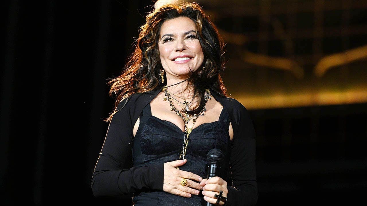 Shania Twain is Happy in Her 60s