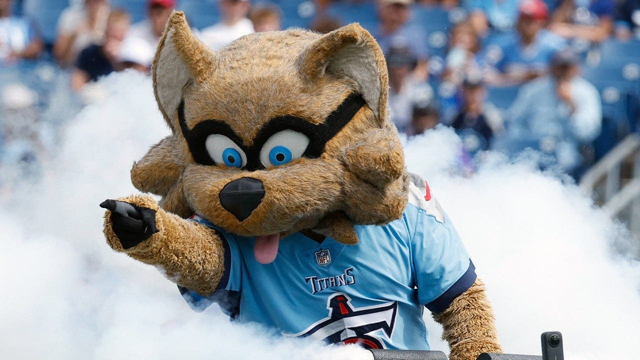 Tennessee Titans Change Their Mascot, People React on Social Media