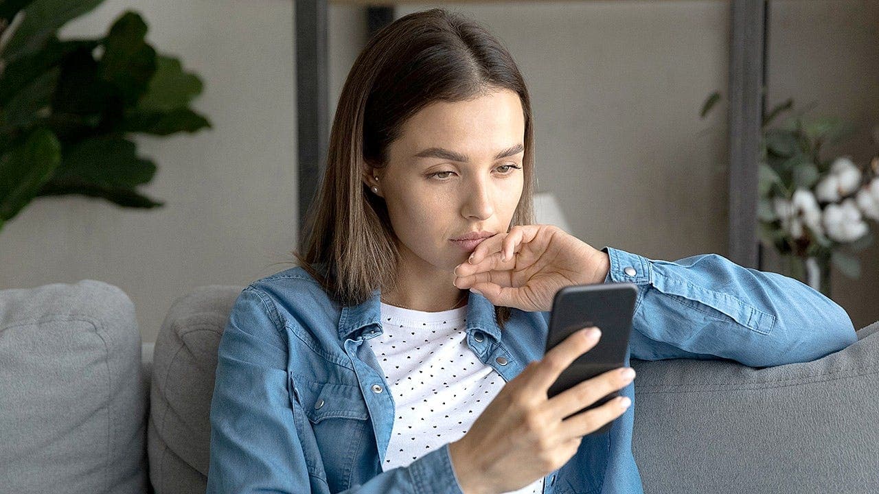 Family Group Chats Can Help Scammers