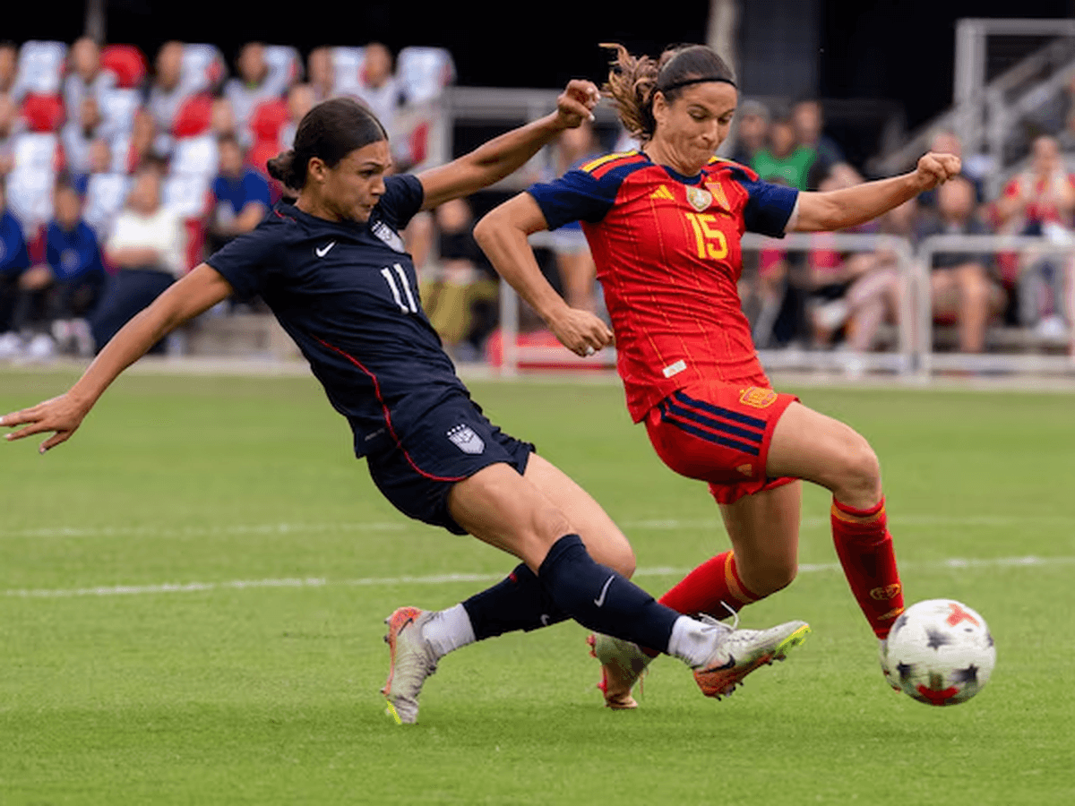 Financial and Mental Pressures Push Women Footballers Toward Early Retirement