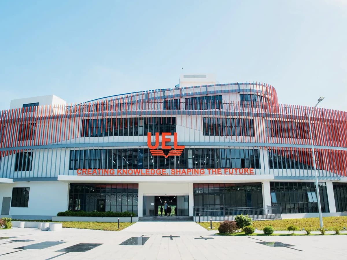New Research Hub Gives Students Hands‑On Access to Labs and Policy Projects