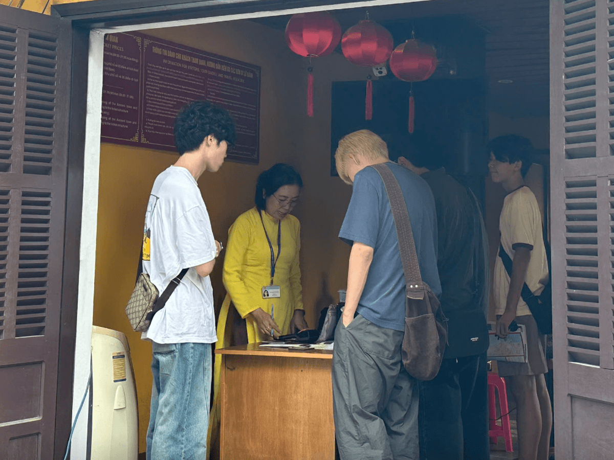 Why Only One‑Third of Hoi An Visitors Pay Admission Fees