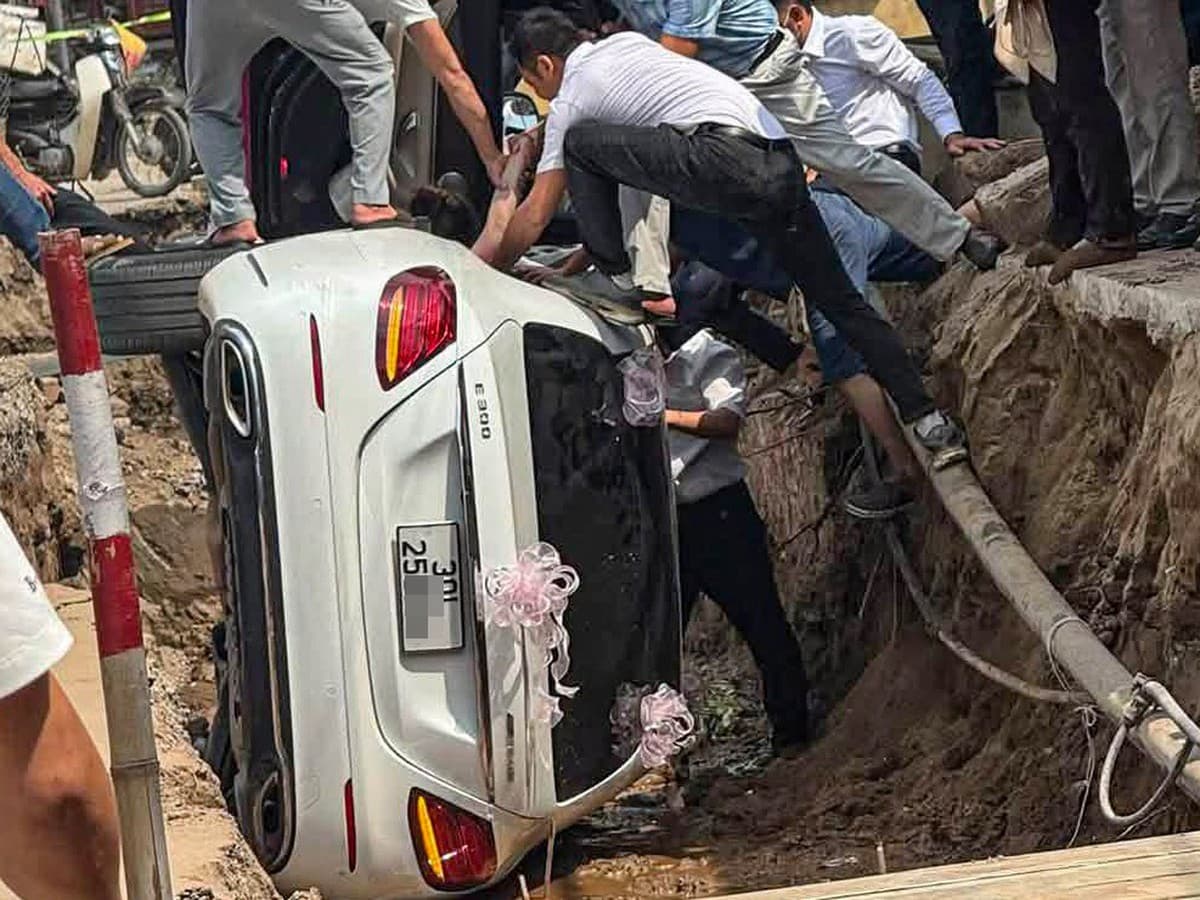 Wedding Car Flips Into Construction Trench